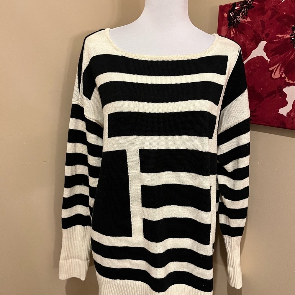 Catherine Malandrino Black and White Crew Neck Sweater